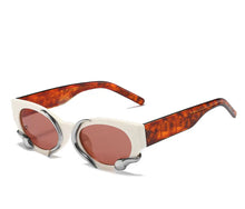 Load image into Gallery viewer, Una Culebra Shades