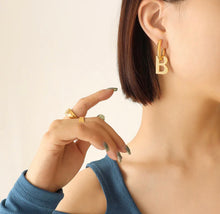 Cargar imagen en el visor de la galería, BAD B EARINGS