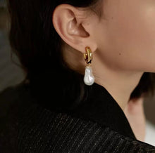 Load image into Gallery viewer, Pearl Drop