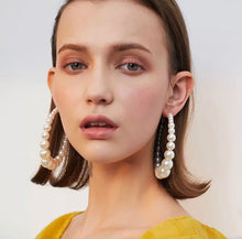 Load image into Gallery viewer, Big Pearl Hoop