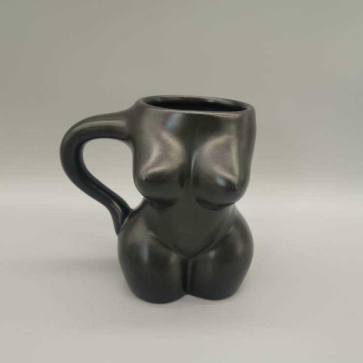 Desnuda Coffee Mug