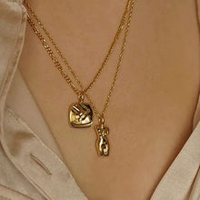 Load image into Gallery viewer, Desnuda Necklace
